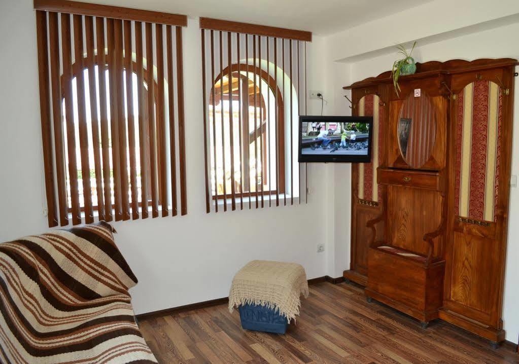 Guest House Diabora Arbanassi Exterior foto