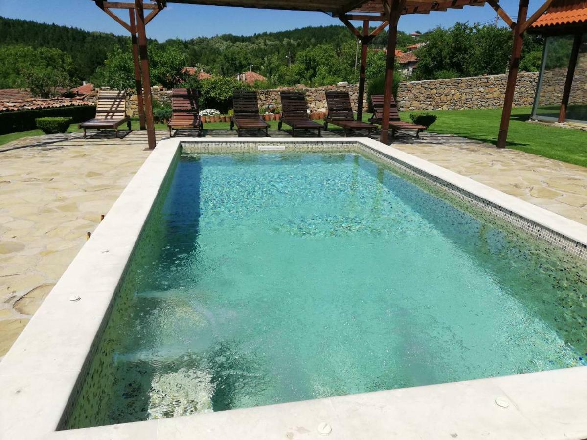 Guest House Diabora Arbanassi Exterior foto