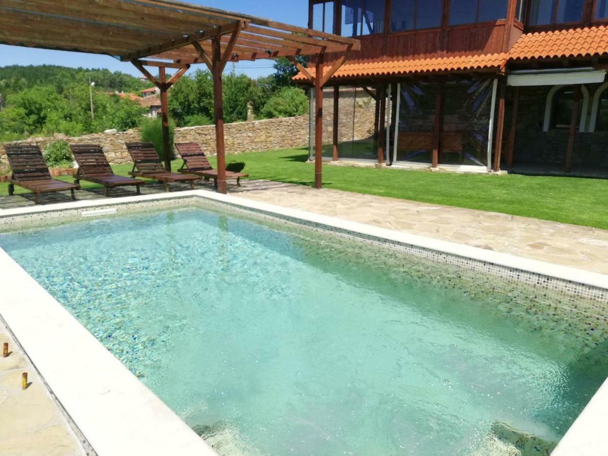 Guest House Diabora Arbanassi Exterior foto